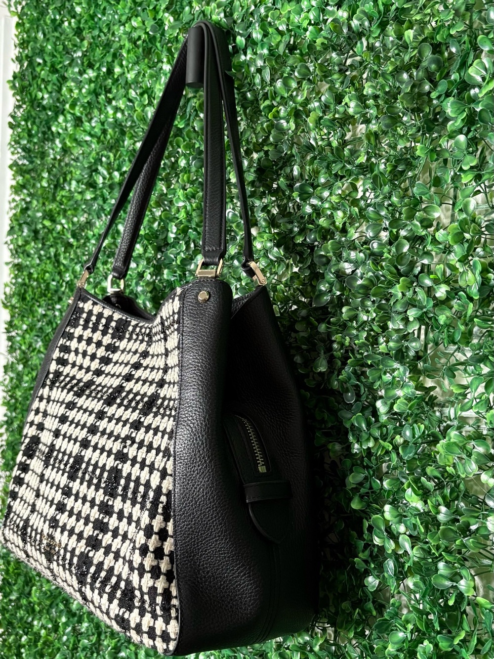 kate spade Black and White Houndstooth Shoulder Bag with Black Trim - Picture 4 of 9